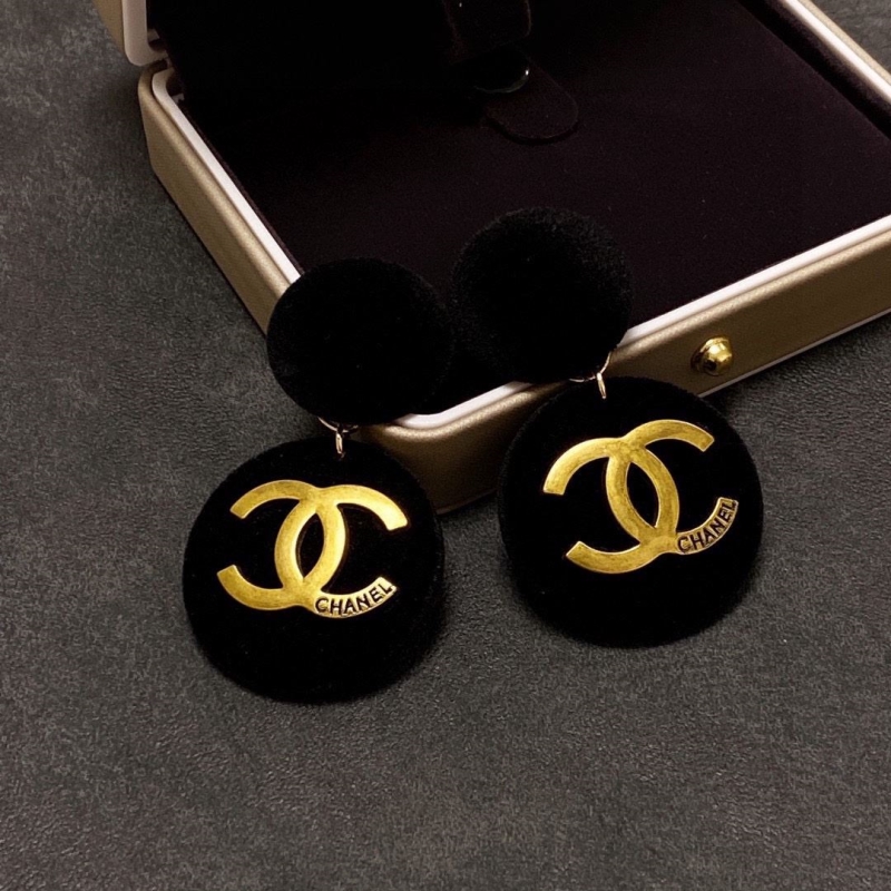 Ch**el earrings